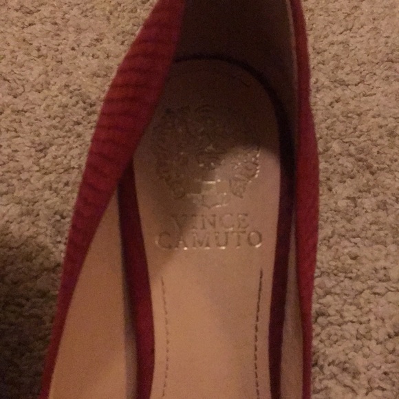 Vince Camuto Red Suede Heels! - Picture 3 of 7
